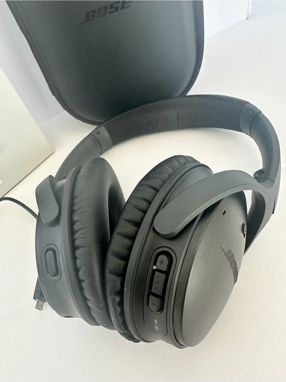Bose Wireless Over-Ear Headphones — Black